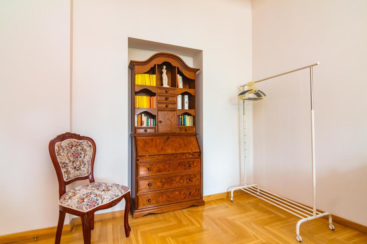 Classic Style Apartment In The Center Of Ρίγα Εξωτερικό φωτογραφία