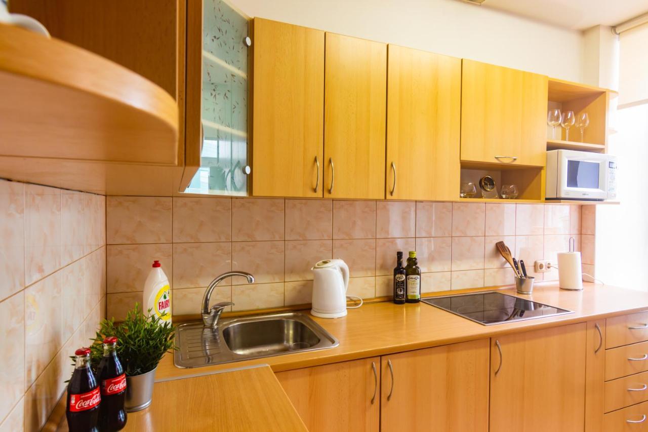 Classic Style Apartment In The Center Of Ρίγα Εξωτερικό φωτογραφία